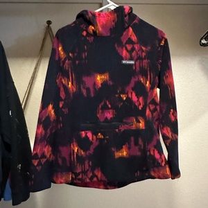 Columbia sweater with front zip pocket